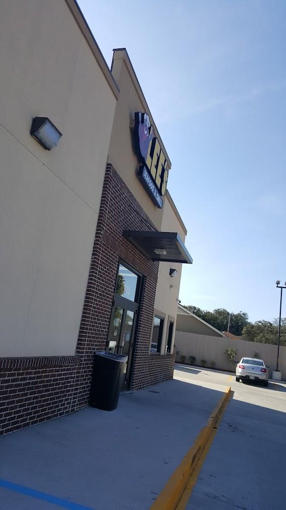 Lee's Seafood & Grill
